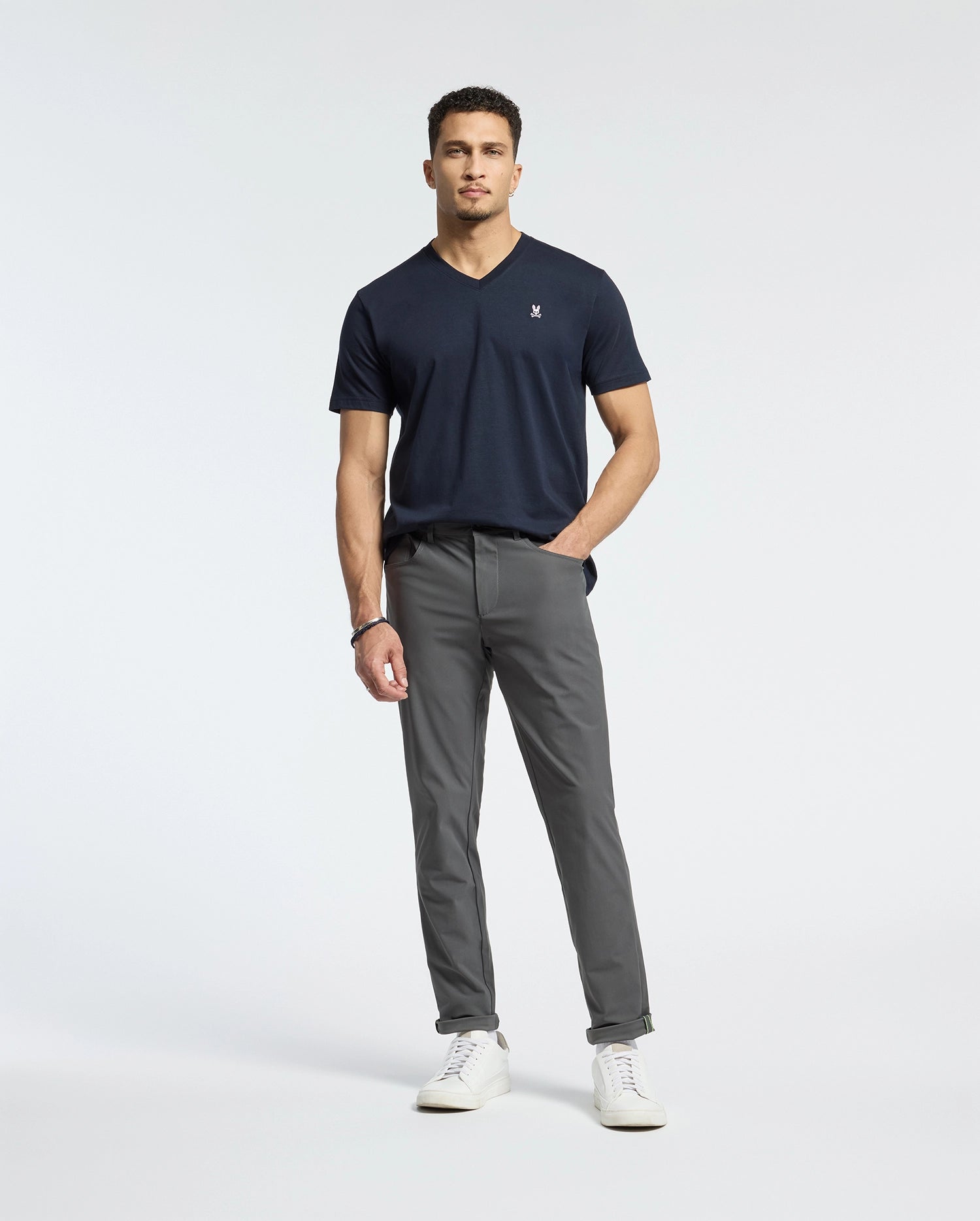 MENS CLASSIC V NECK TEE - B6U100ARPC - Image 7