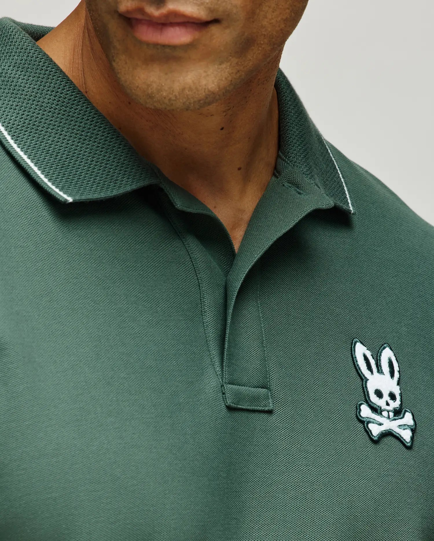 MENS TATE BUNNY PIQUE POLO - MT0100076 - Image 2