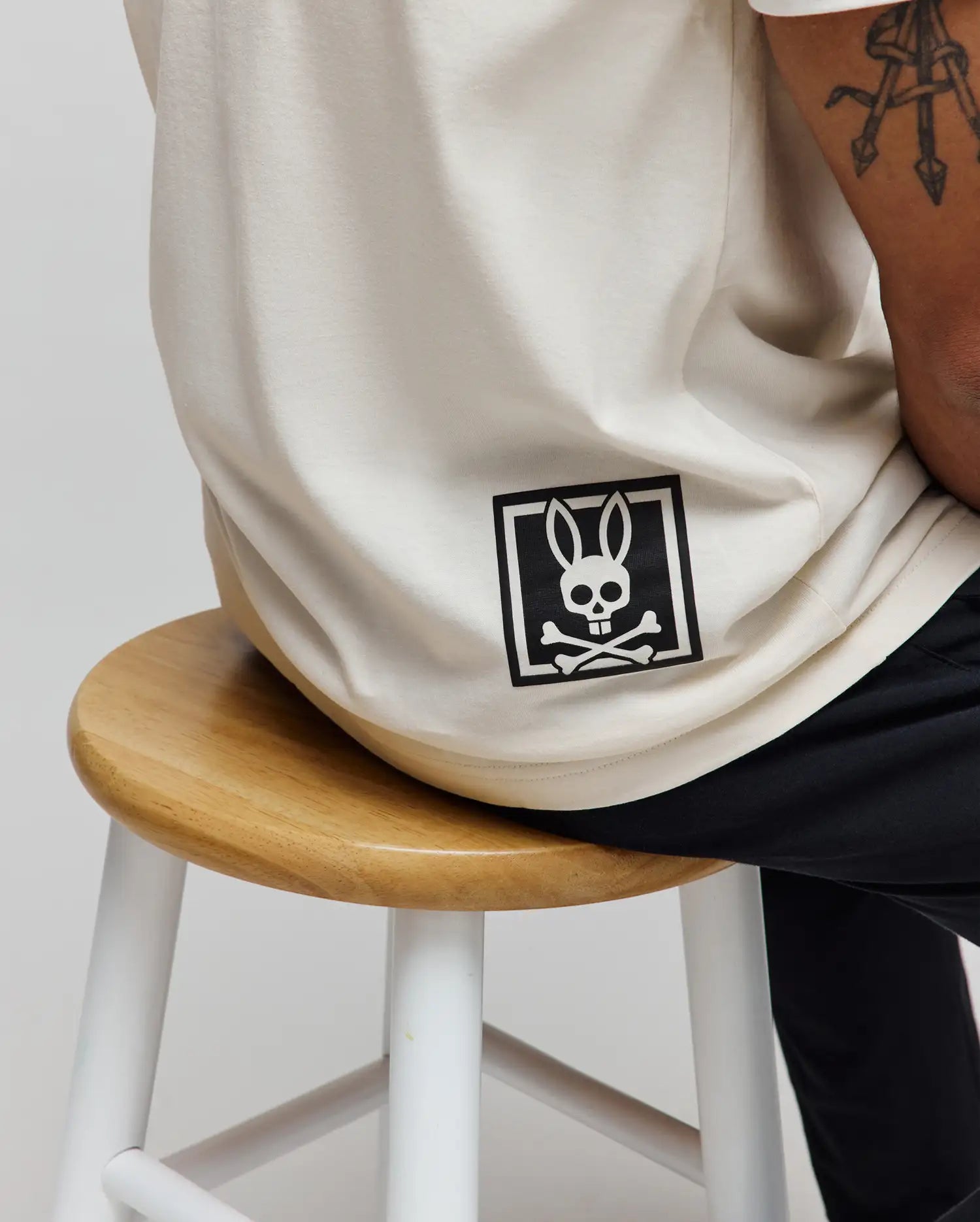 MENS KEON GRAPHIC TEE - MT0200402 - Image 4